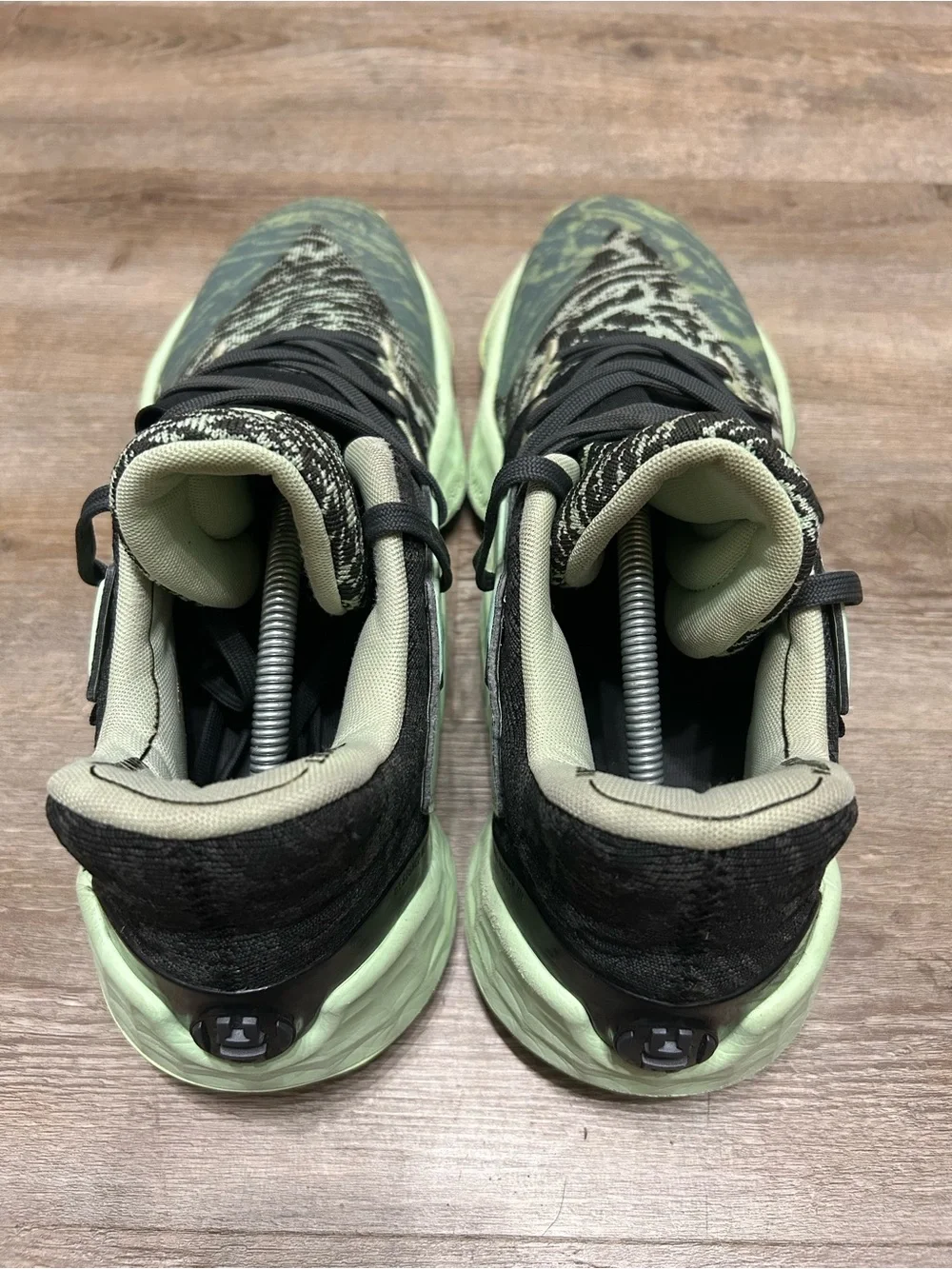 Adidas Harden Vol 4 Men's Size 12.5 Glow Green Basketball Sneakers Shoes